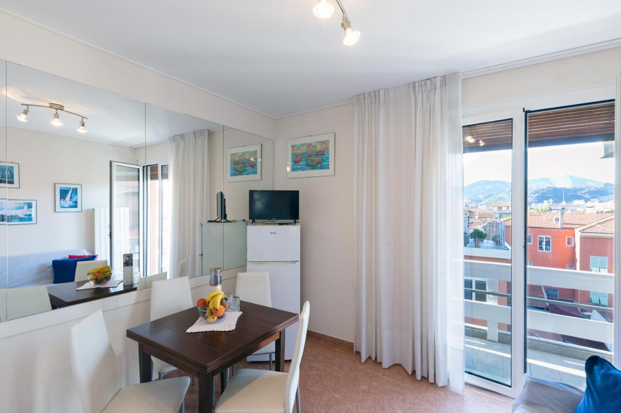 보르디게라 110 - Casa Sole Vista Mare, In Centro 100 Metri Spiaggia 아파트 외부 사진